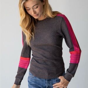 New With Tags - Natural Life Contrast Trim Top Size M